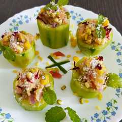 स्प्राउटेड क्यूकम्बर कप्स (sprouted cucumber cups recipe in Hindi) रेसिपी मुख्य फोटो