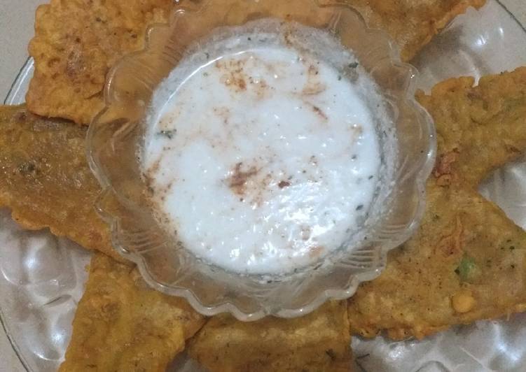 Patato pakora roti