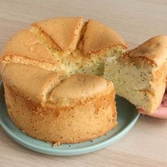 A picture of Lemon Chiffon Cake.