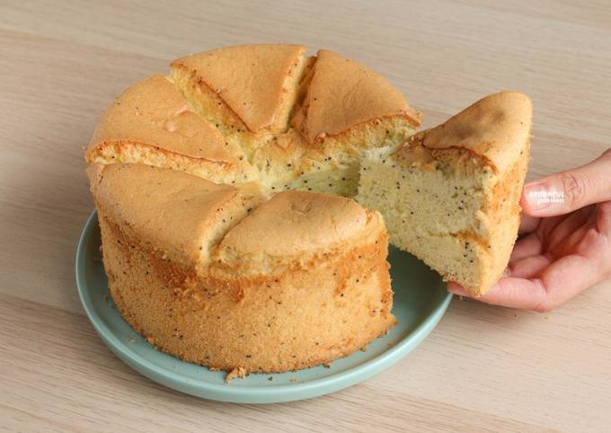 Steps to Make Award-winning Lemon Chiffon Cake