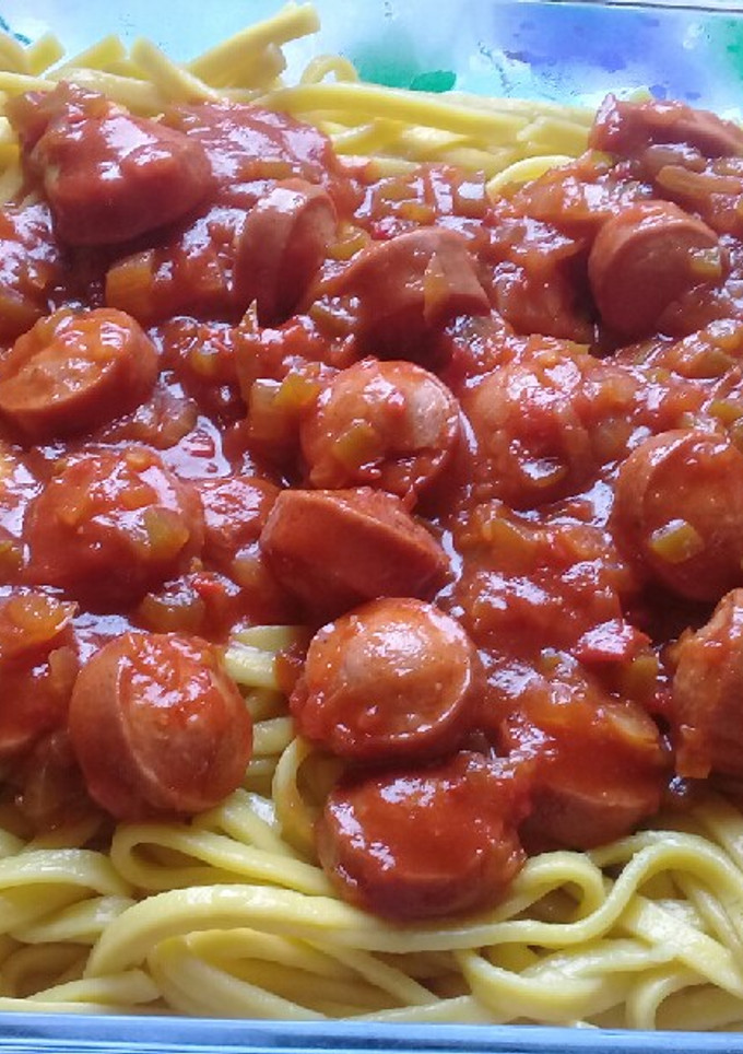 Una foto de Tallarines con salsa de pancho👌