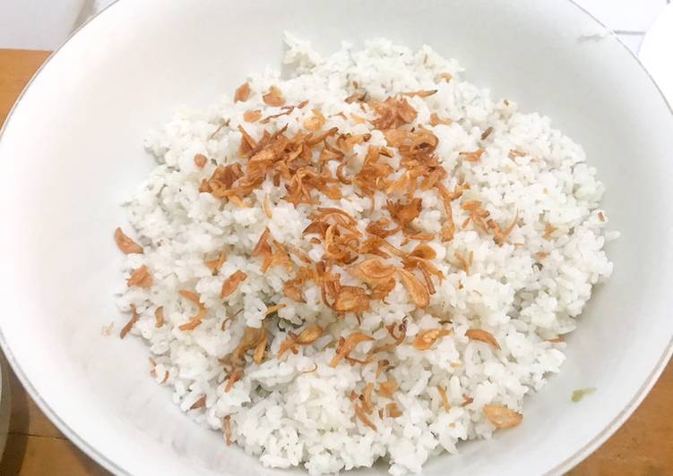 Cara Menghidangkan Nasi uduk gurih Untuk Pemula!
