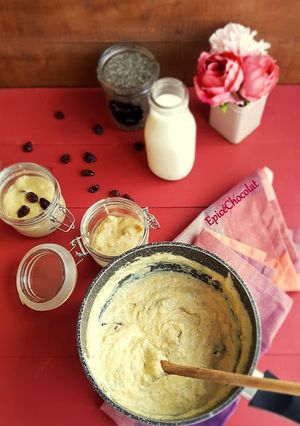Une photo de Semoule aux cramberries et graines de chia