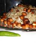 Spicy garlic groundnuts chiwda