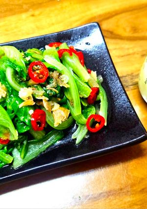 鵝油蔥酥拌萵苣 的食譜成品照片