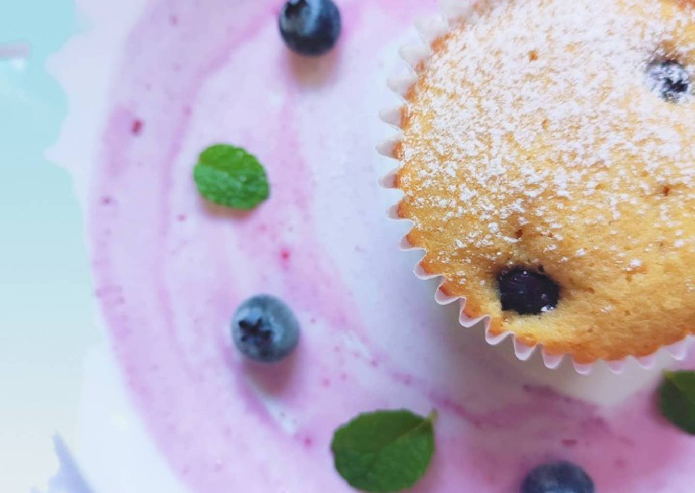 Blueberry lemon cupcakes