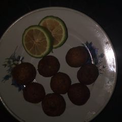 A picture of Kuli kuli(fried peanut balls).