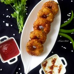 A picture of Sago donuts.