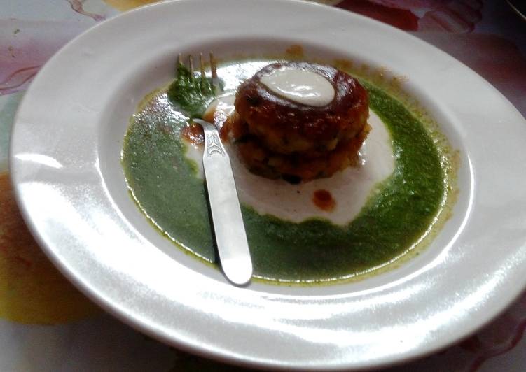 Aloo tikki chat