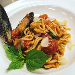 A picture of Mussels Marinara.