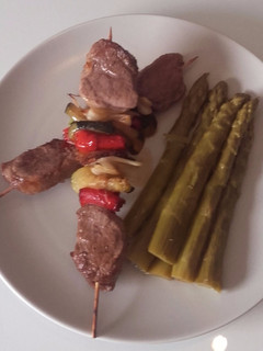 Una foto de Brocheta de solomillo ibérico