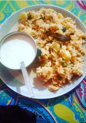 वेज पुलाव (veg pulao recipe in hindi) रेसिपी मुख्य फोटो
