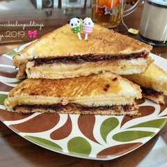 Chocolate Cheese Almond Sandwich রেসিপির প্রধান ছবি