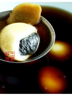 《二廚料理湯品》黑糖薑汁芝麻湯圓 的食譜成品照片