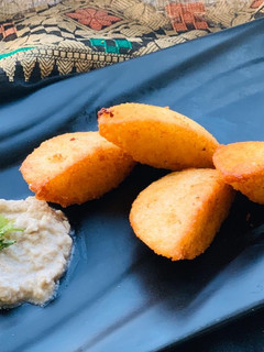 A picture of Idli fry.