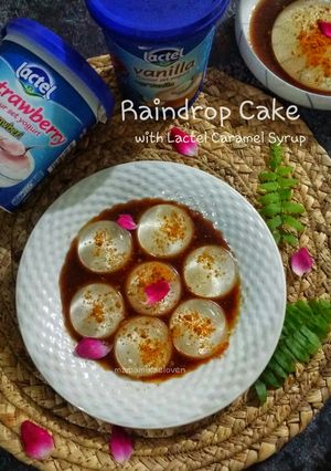 Gambar Raindrop Cake With Caramel Lactel Syrup