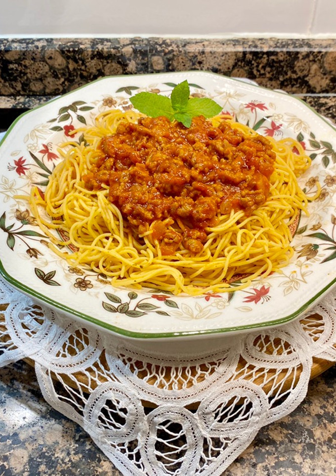 Una foto de Spaghettis picantes a la boloñesa sin gluten