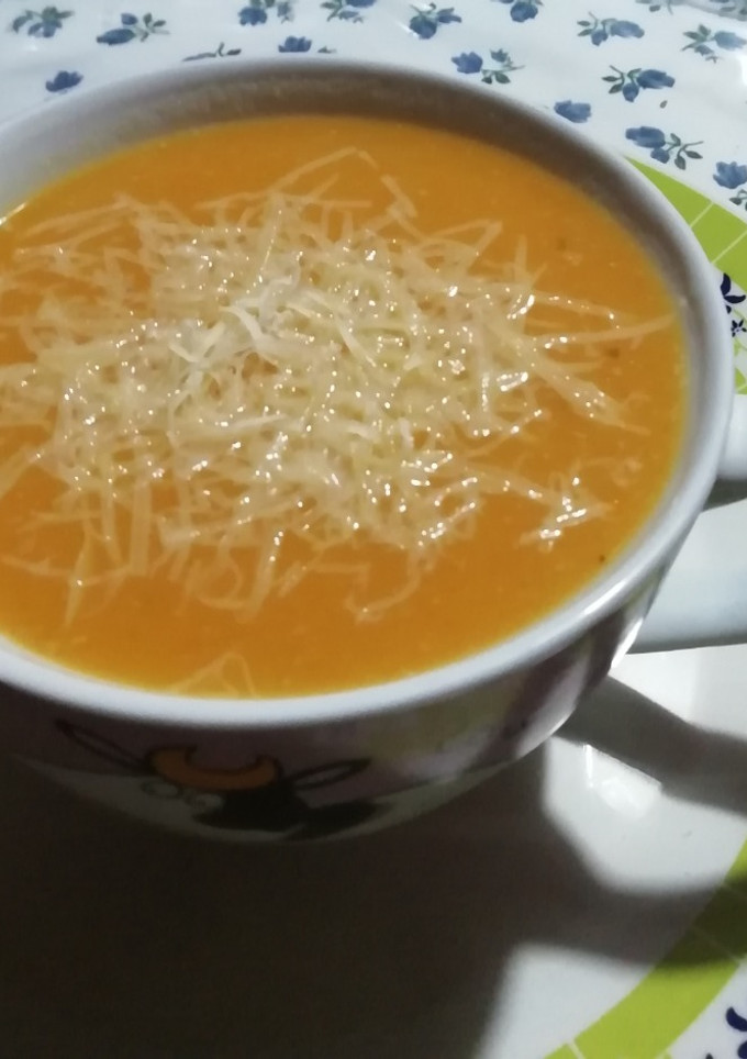 Una foto de Sopa crema de calabaza (sin crema)