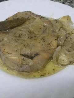 Una foto de Bonito marinado cocinado