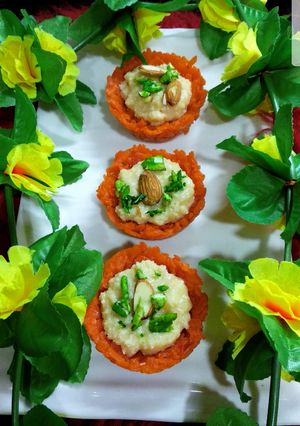 A picture of Carrot basket with rabdi.