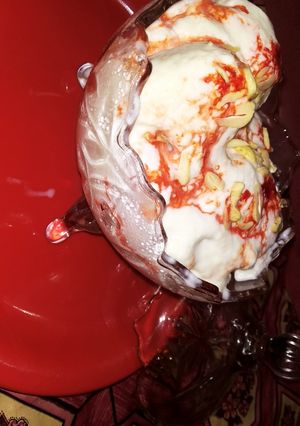 A picture of Vanilla icecream.