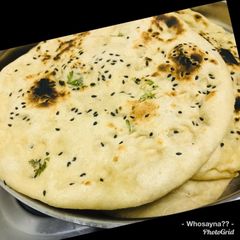 A picture of Whosayna’s Amritsari Garlic Kulcha.