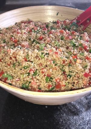 Una foto de Salpicón estilo Tabuleh con quinoa