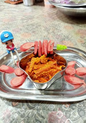 गाजर का अचार (gajar ka achar recipe in Hindi) रेसिपी मुख्य फोटो