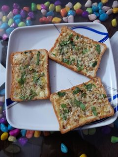 गार्लिक ब्रेड(Garlic Bread recipe in Hindi) रेसिपी मुख्य फोटो