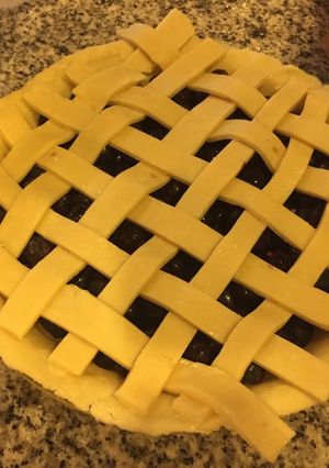 A picture of Simple Pie crust.