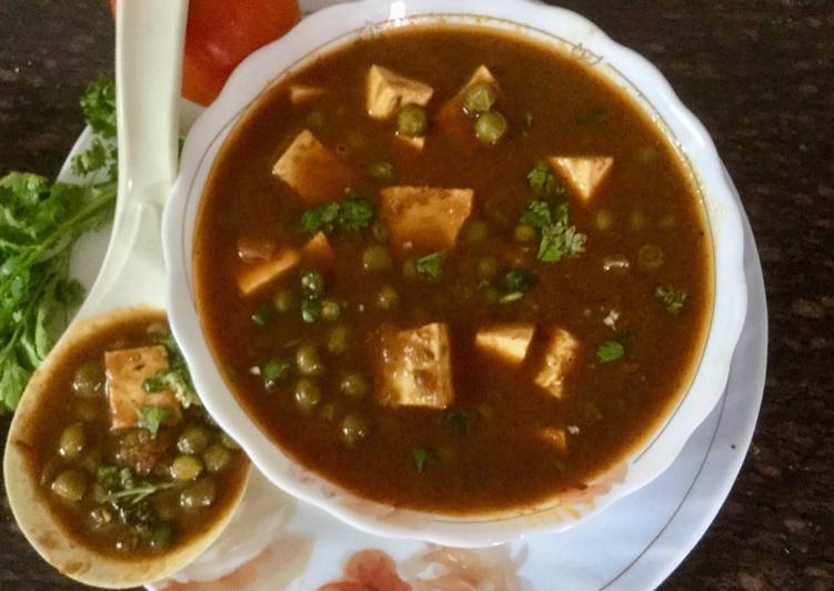 Recipe of Speedy Mutter-Paneer Curry