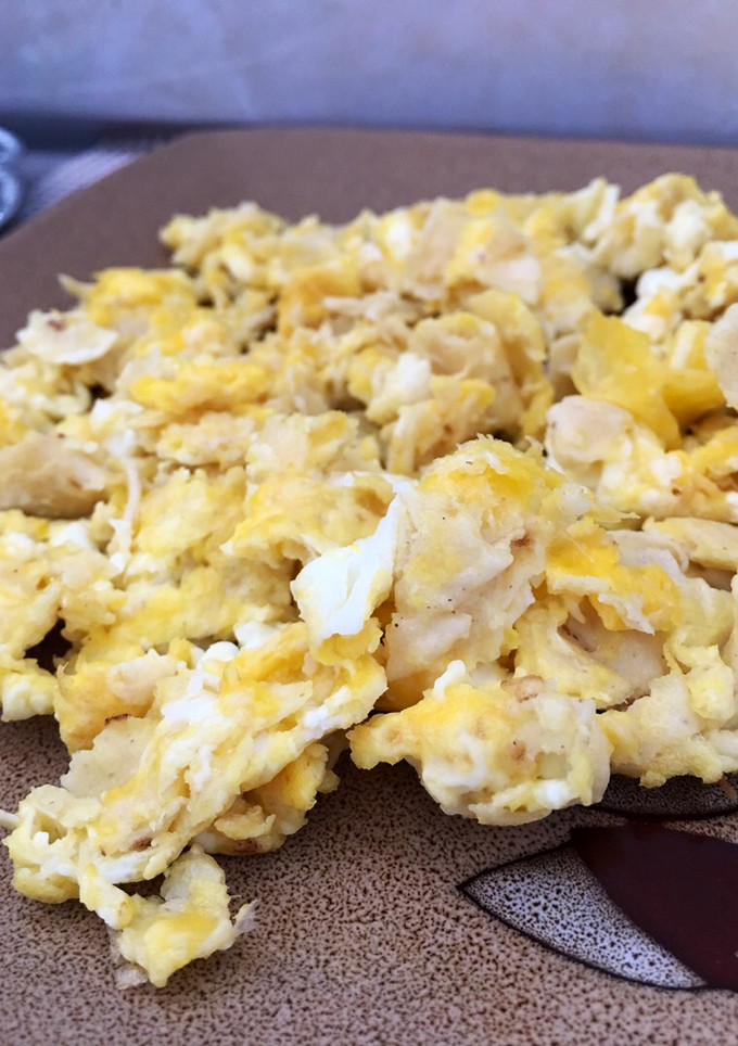 Una foto de Migas con huevo