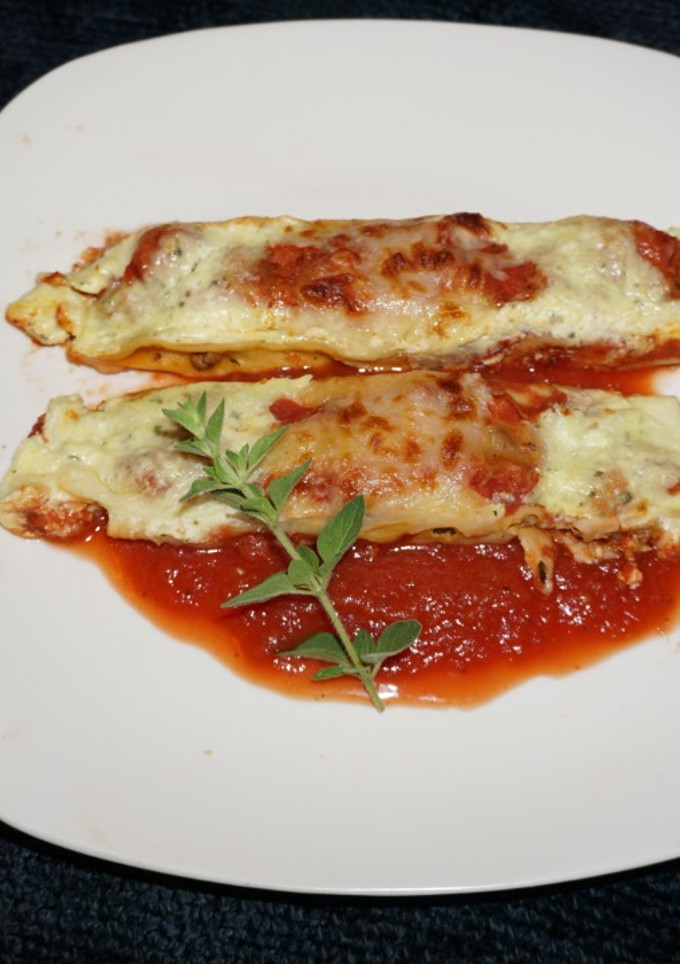 Una foto de CANELONES CASEROS RELLENOS CON CARNE. JON STYLE