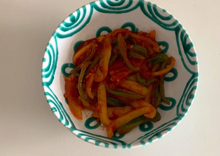 Peperonata mit Ingwer