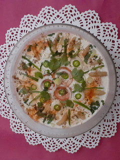 A picture of Alu Dahi Pholki Chat.
