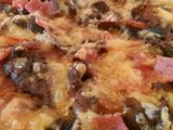 Meat deluxe pizza