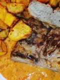 Tapa de asado +papas al horno+ salsa de morrón y ajo