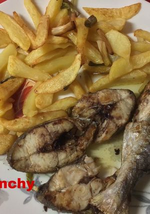 Una foto de Lecha con ajos tiernos y patatas