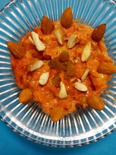 गाजर की खीर (Gajar ki kheer recipe in Hindi) रेसिपी मुख्य फोटो