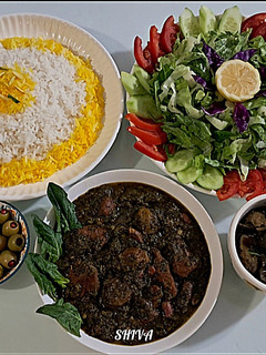 عکسی از دستور چلو خورش آلو اسفناج