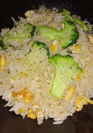 รูปของ ข้าวผัดบล็อคโคลี่ | Broccoli Fried Rice