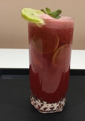 A picture of Watermelon mojito.