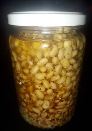 Una foto de Porotos de soja al escabeche