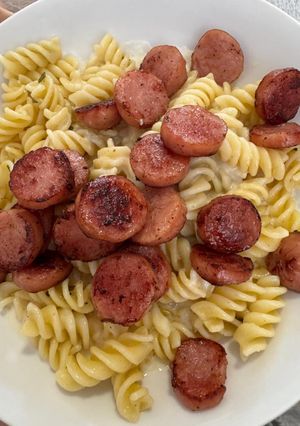 Foto de Massa com alho e óleo com linguiça