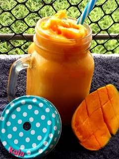 મેંગો જયુસ(Mango juice recipe in Gujarati) રેસીપી મુખ્ય ફોટો