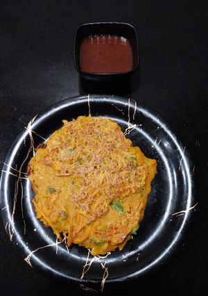 A picture of Sattu and Mix veg cheela.