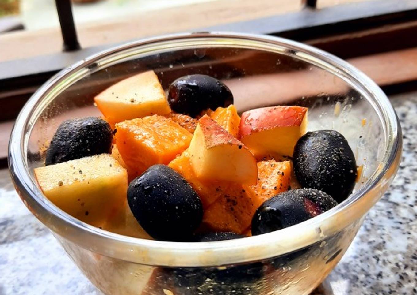 Fruit Bowl With Simple Seasoning