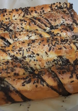 Foto resep Roti pluntir coklat keju empuukkkk