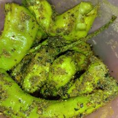 A picture of Green chilli pickle.