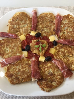 Una foto de Mini tortillas de patatas al ajillo